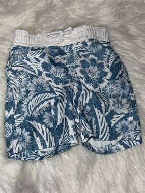 Old Navy boys swim trunks size 18-24 months